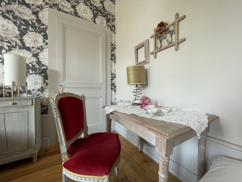 Chambre la Gustavienne mobilier
